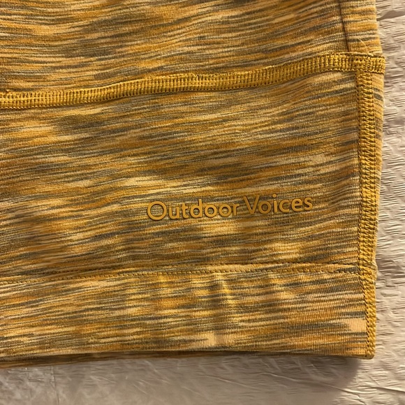 Outdoor Voices Free Form Flow Sports Bra Crop Top Yellow Sunset Yoga Women’s - L - Picture 7 of 9